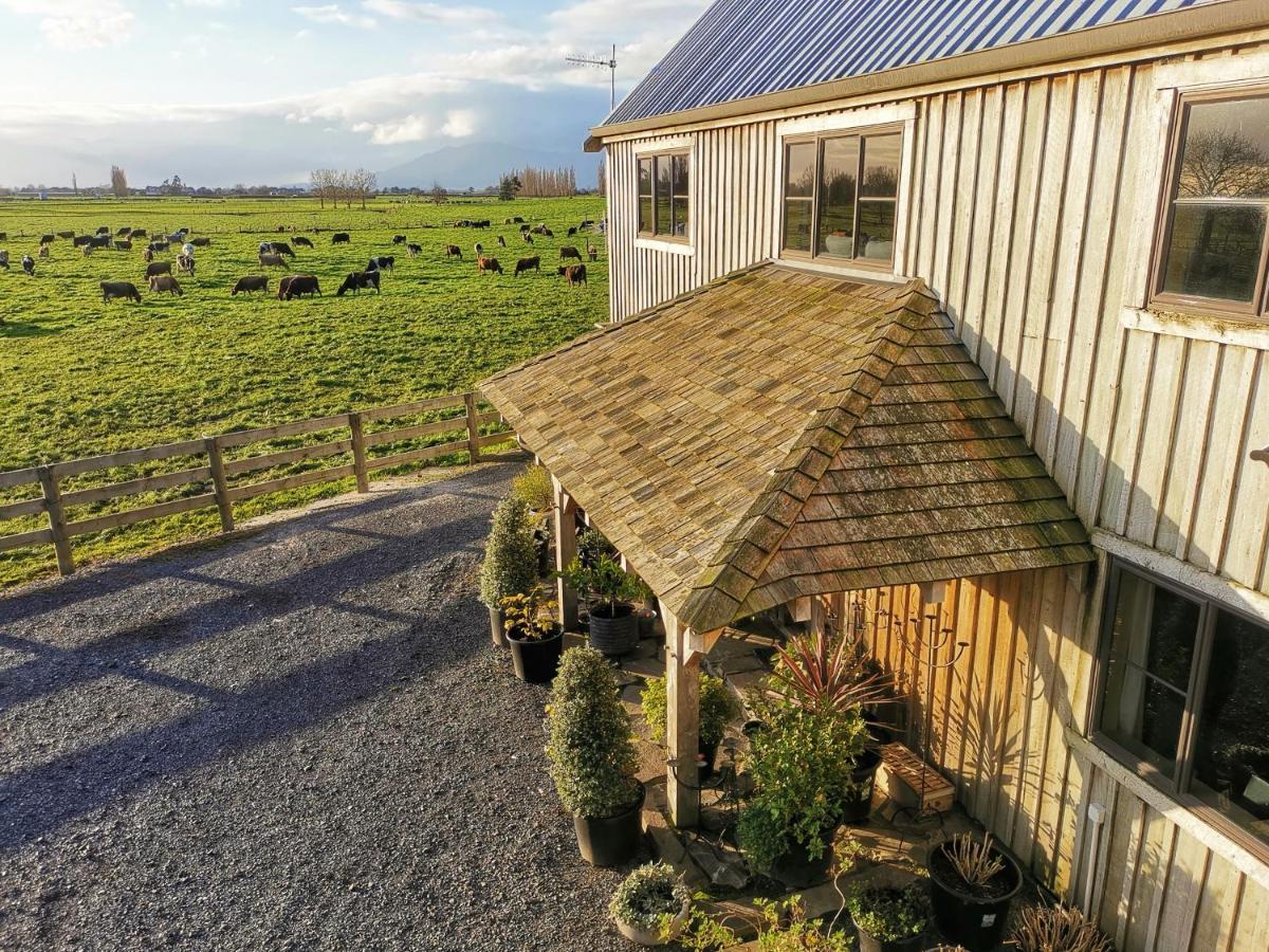 Housewithnonails Bed & Breakfast มาทามาท่า ภายนอก รูปภาพ