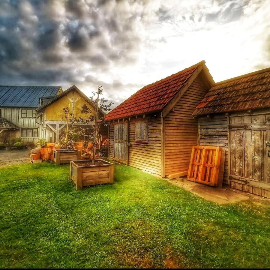 Housewithnonails Bed & Breakfast มาทามาท่า ภายนอก รูปภาพ