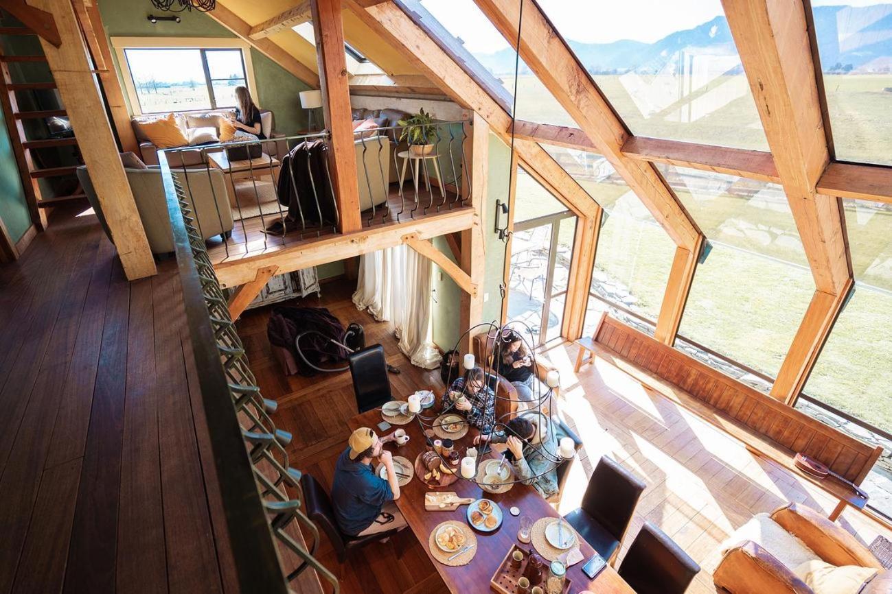 Housewithnonails Bed & Breakfast มาทามาท่า ภายนอก รูปภาพ