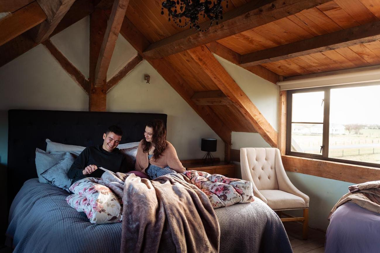 Housewithnonails Bed & Breakfast มาทามาท่า ภายนอก รูปภาพ