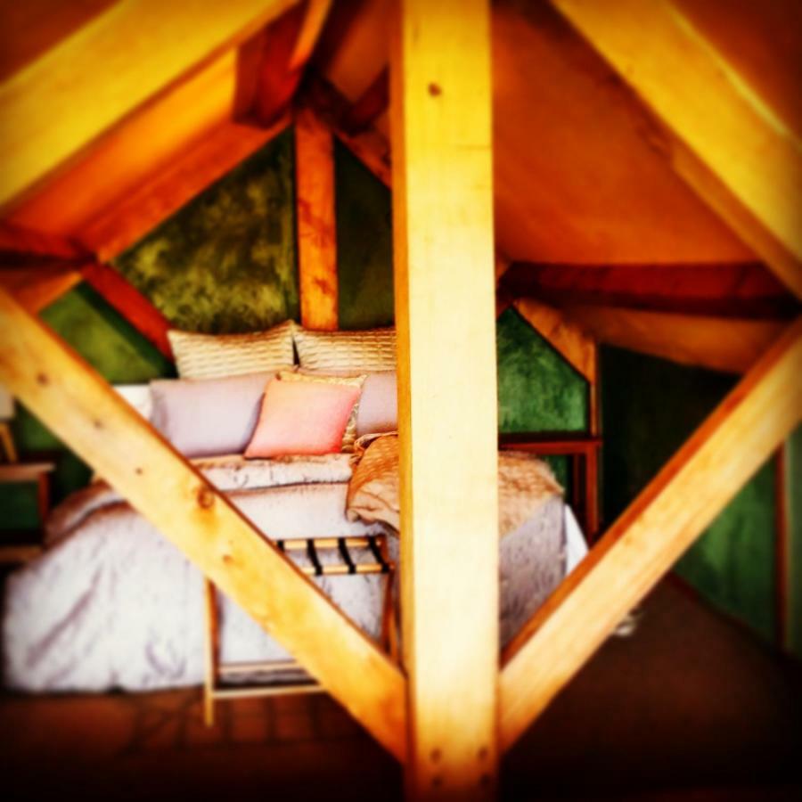 Housewithnonails Bed & Breakfast มาทามาท่า ภายนอก รูปภาพ